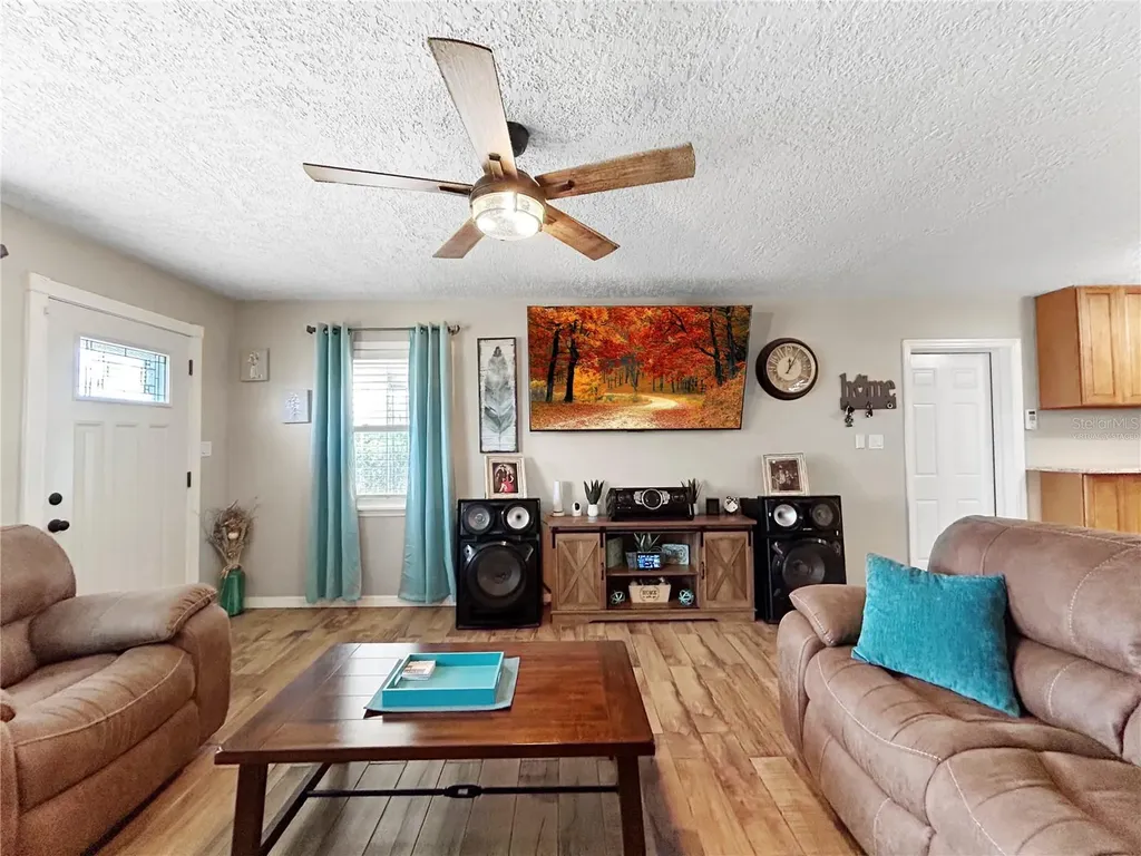2307 Emory Avenue Bradenton FL 34207