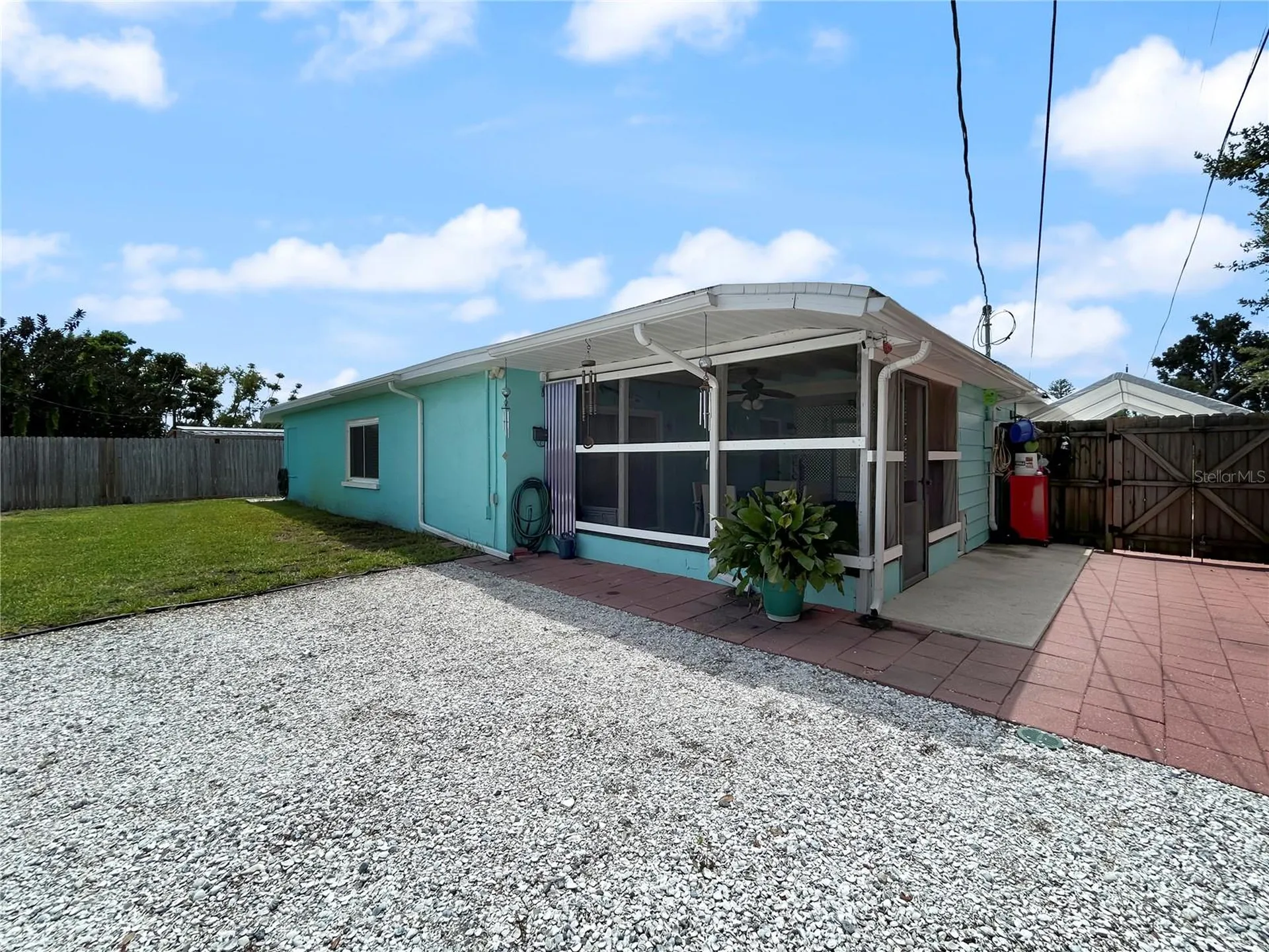 2307 Emory Avenue Bradenton FL 34207