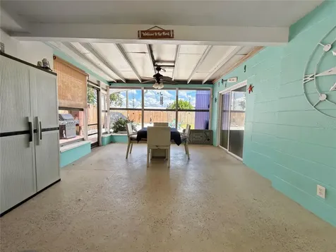 2307 Emory Avenue Bradenton FL 34207