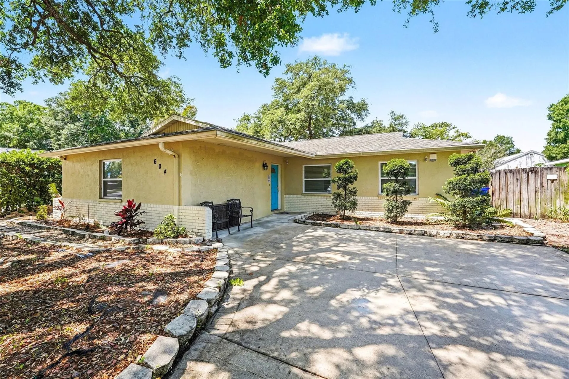 604 Limetree Drive Oldsmar FL 34677