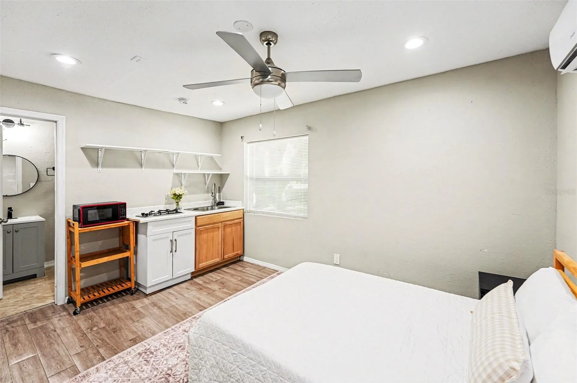 604 Limetree Drive Oldsmar FL 34677