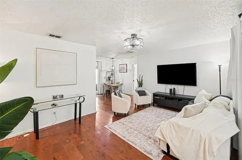 604 Limetree Drive Oldsmar FL 34677