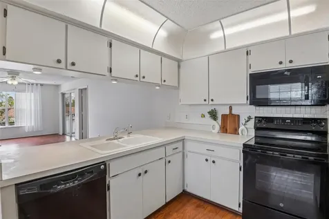 7713 Hillside Court Hudson FL 34667