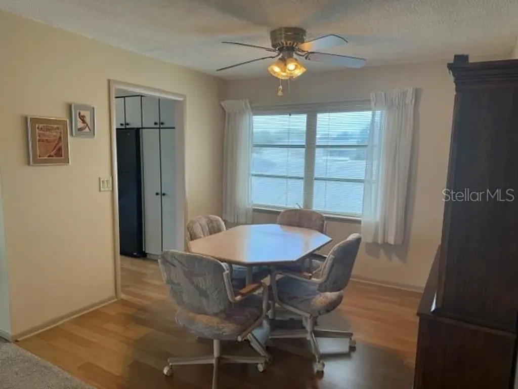 3223 38th Way S St Petersburg FL 33711