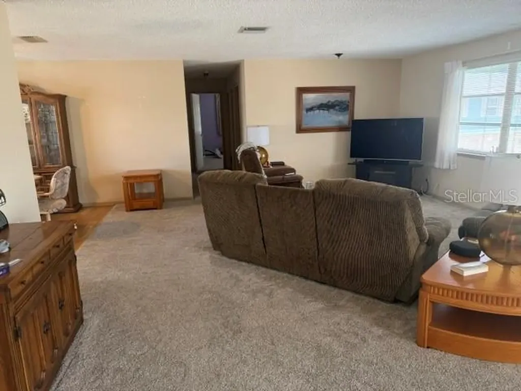 3223 38th Way S St Petersburg FL 33711