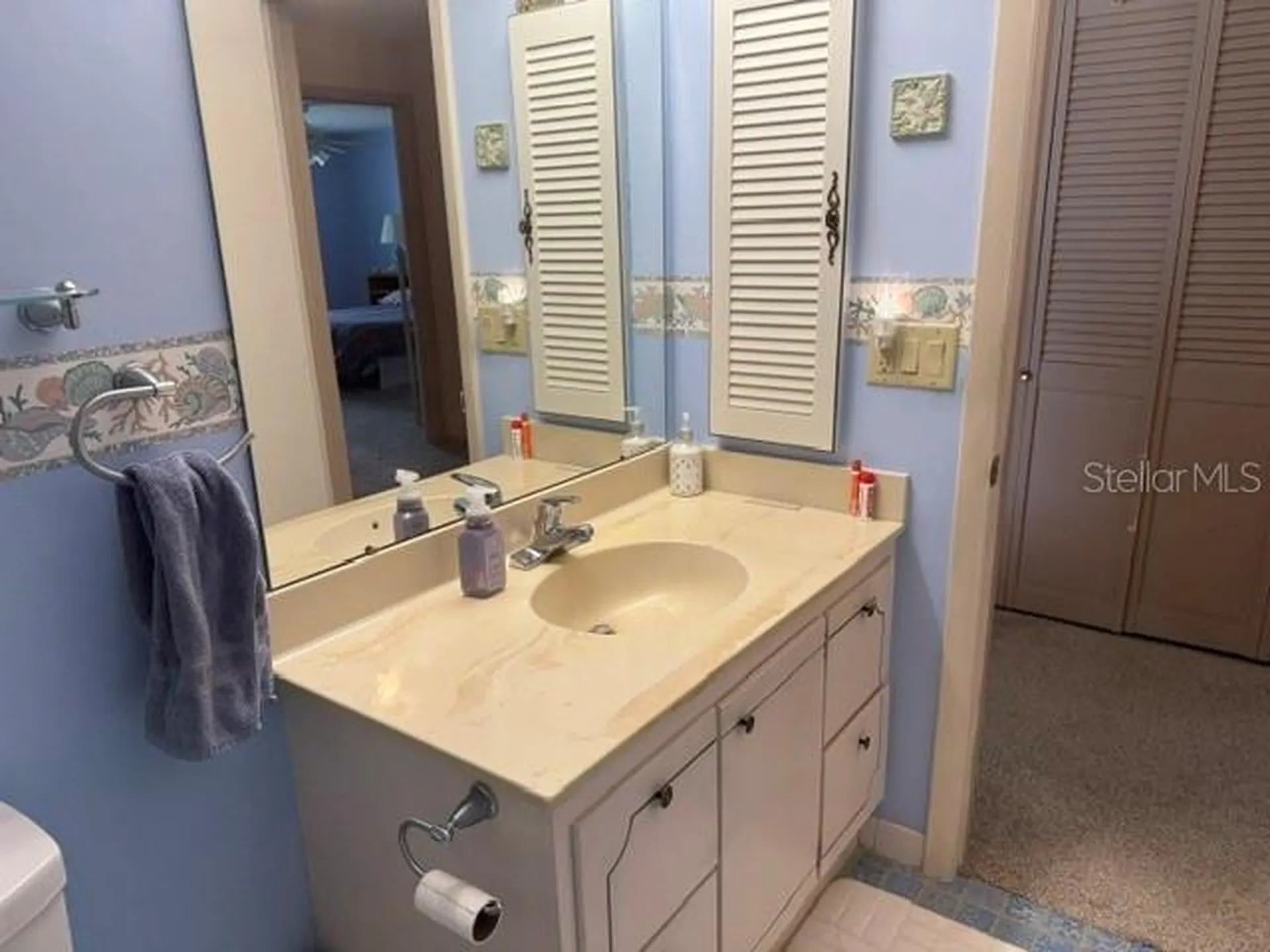 3223 38th Way S St Petersburg FL 33711