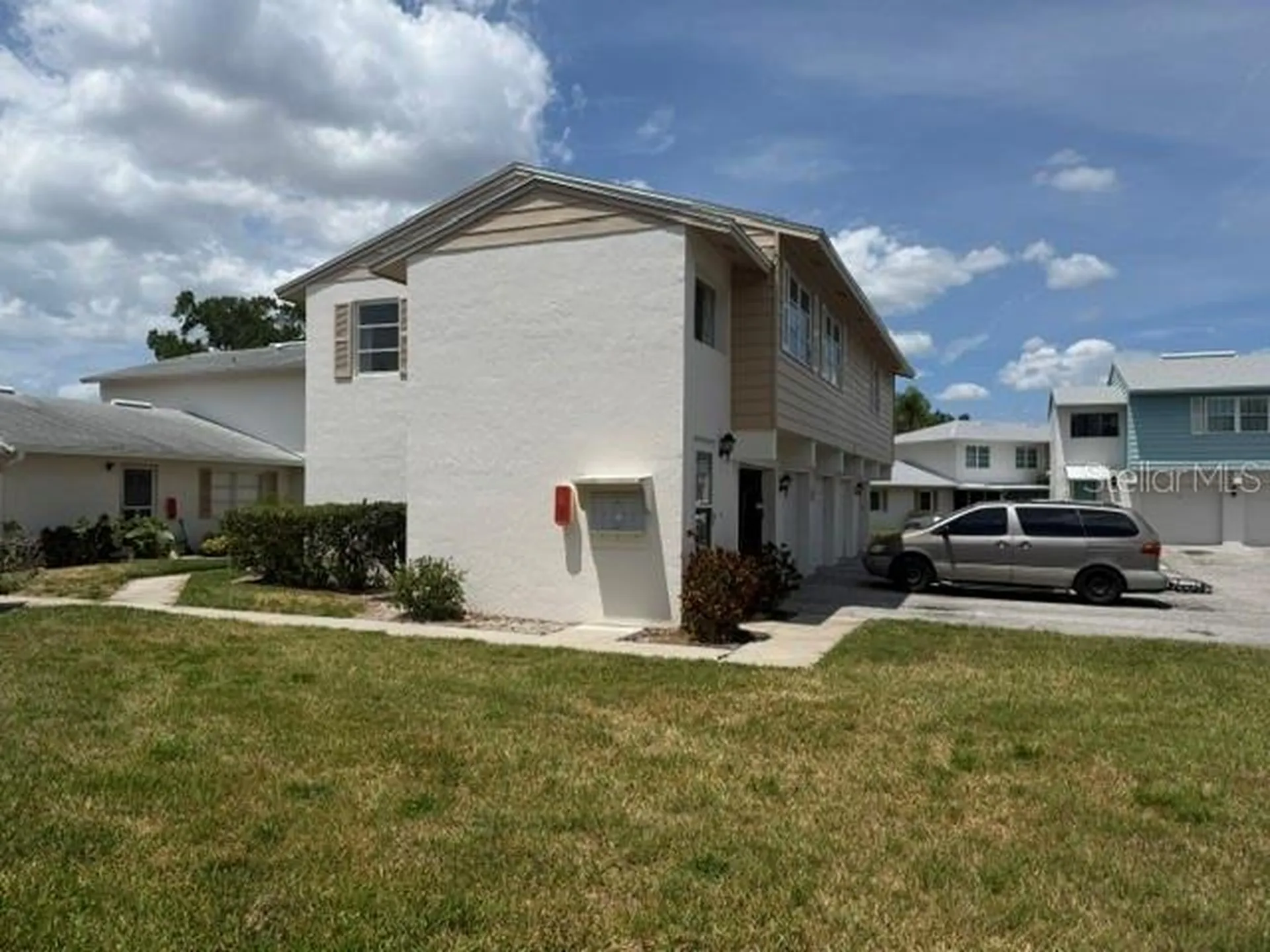 3223 38th Way S St Petersburg FL 33711