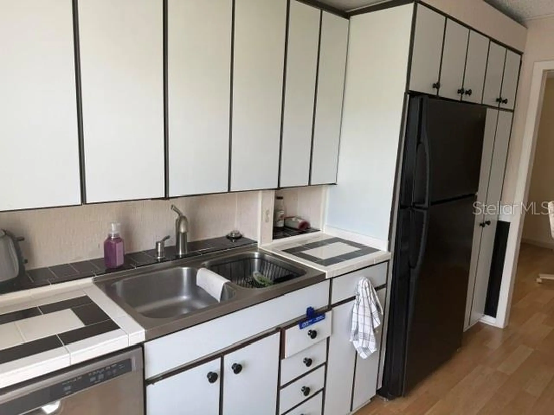 3223 38th Way S St Petersburg FL 33711