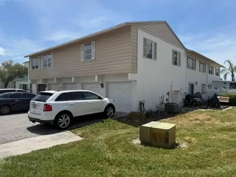 3223 38th Way S St Petersburg FL 33711