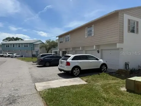 3223 38th Way S St Petersburg FL 33711