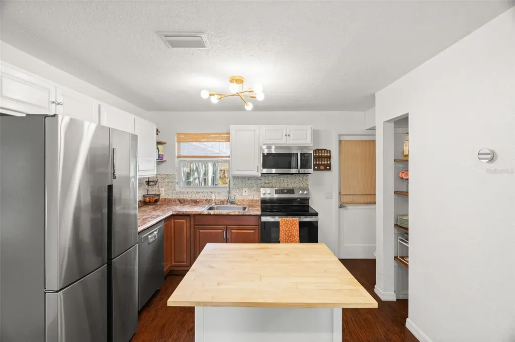 548 Bay Street Dunedin FL 34698