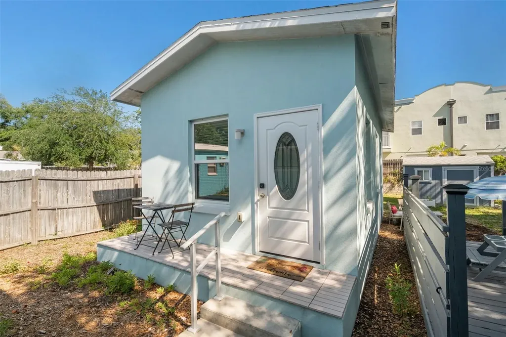 548 Bay Street Dunedin FL 34698