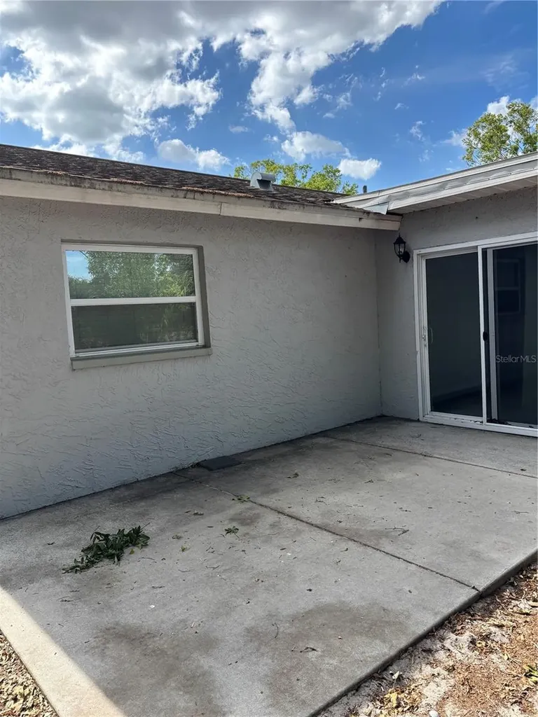 8363 Jennifer Lane Seminole FL 33777