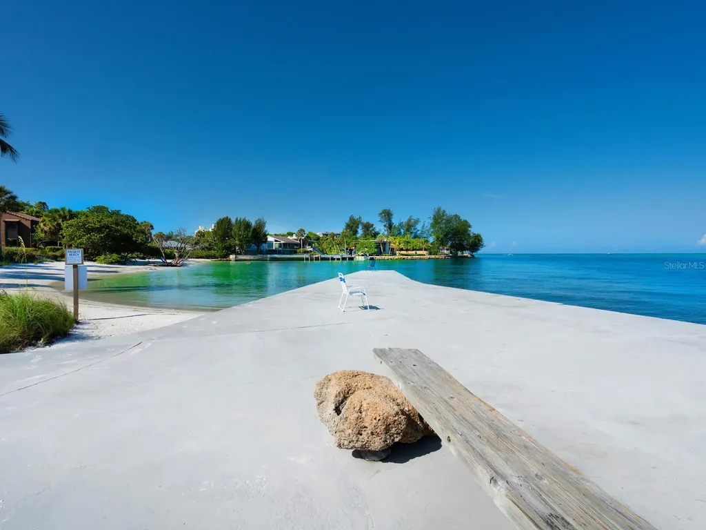 22 Sandy Cove Road Sarasota FL 34242