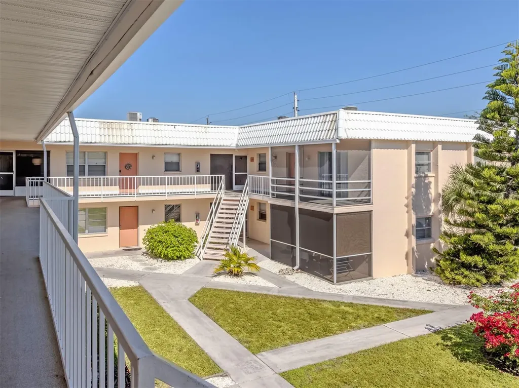 400 Base Avenue E Venice FL 34285