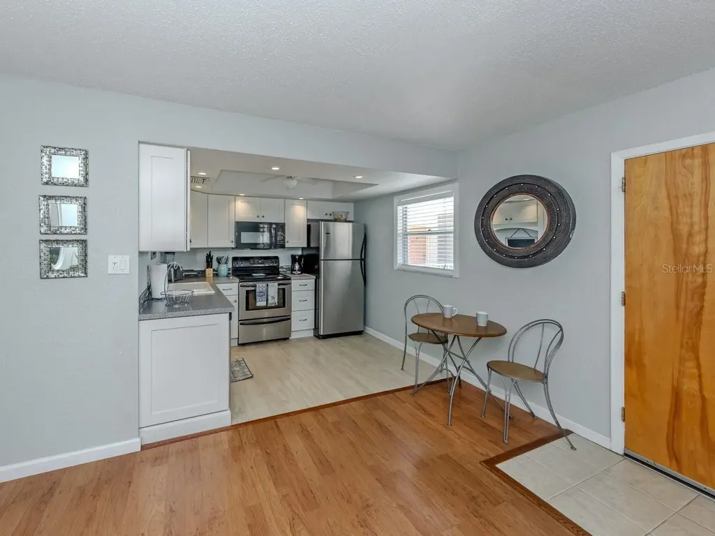 400 Base Avenue E Venice FL 34285