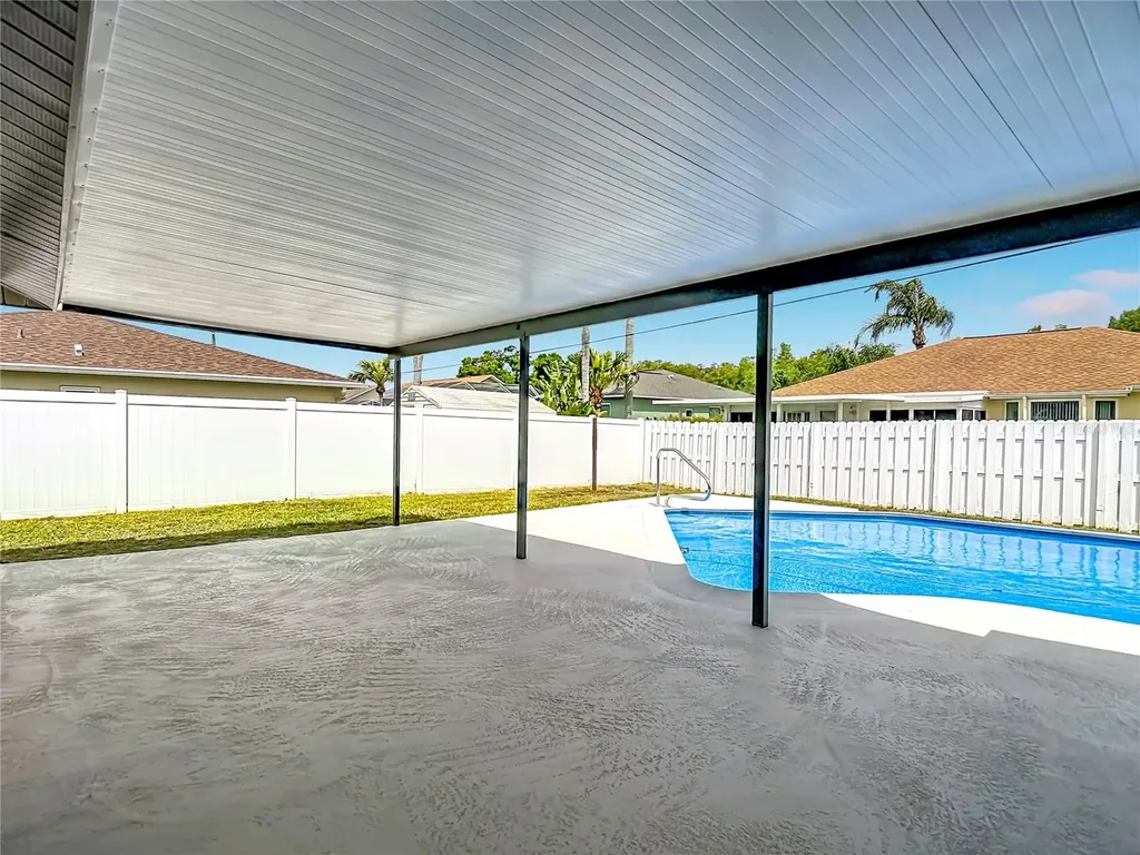 8635 Gum Tree Avenue New Port Richey FL 34653