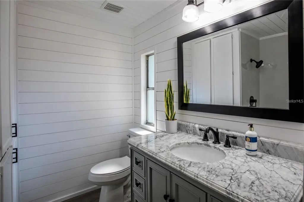 33 Bobcat Trail Wildwood FL 34785