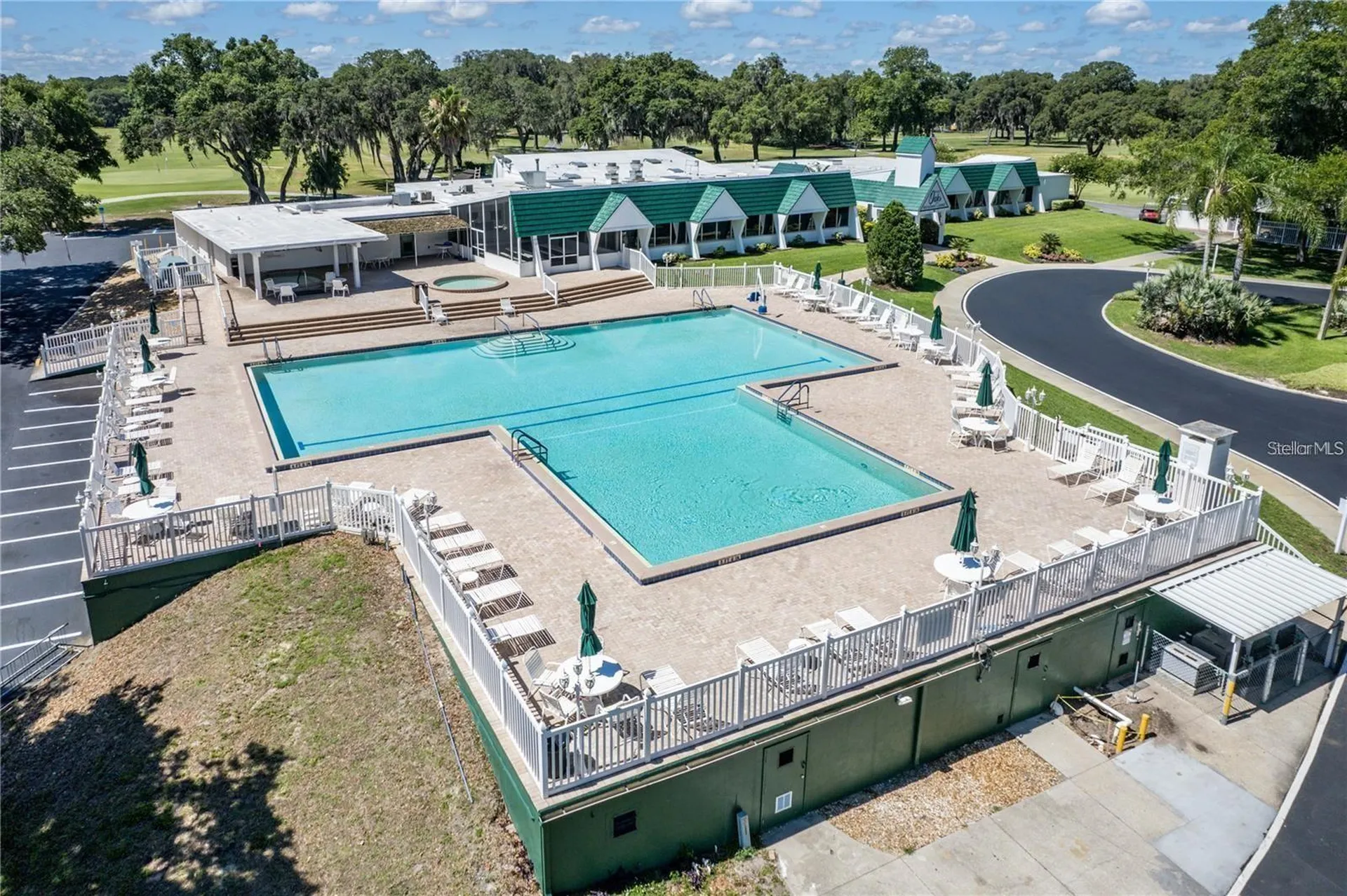 33 Bobcat Trail Wildwood FL 34785