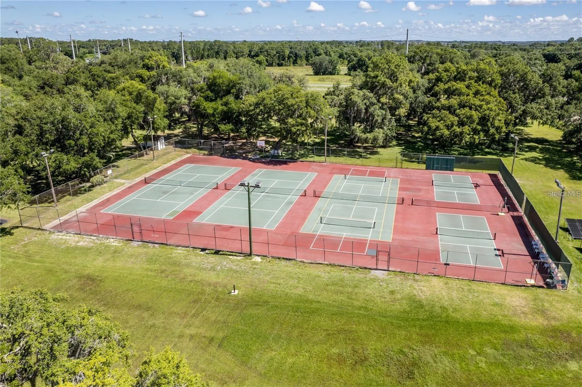 33 Bobcat Trail Wildwood FL 34785