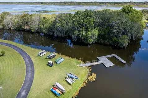 33 Bobcat Trail Wildwood FL 34785