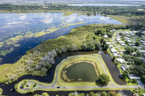33 Bobcat Trail Wildwood FL 34785
