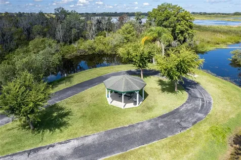 33 Bobcat Trail Wildwood FL 34785