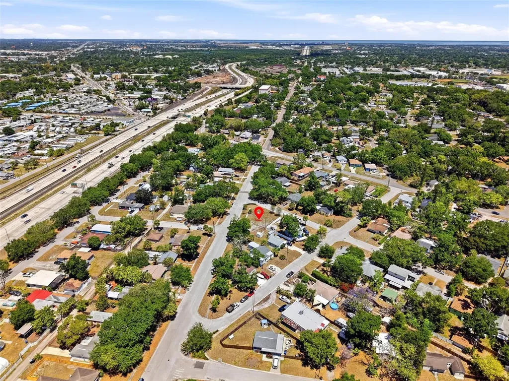 4716 Iris Street N St Petersburg FL 33714