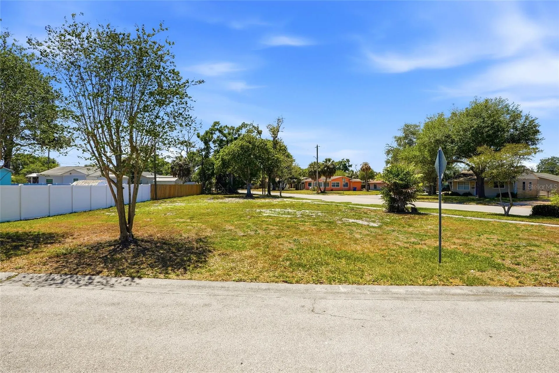 4716 Iris Street N St Petersburg FL 33714