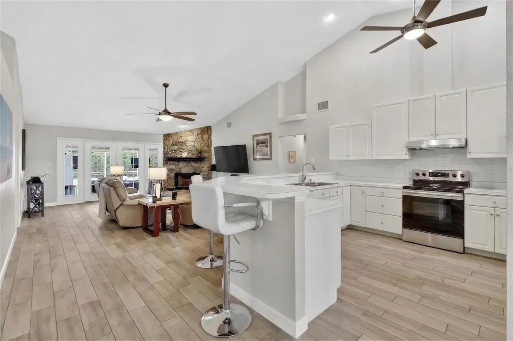 737 Santa Maria Drive Winter Haven FL 33884