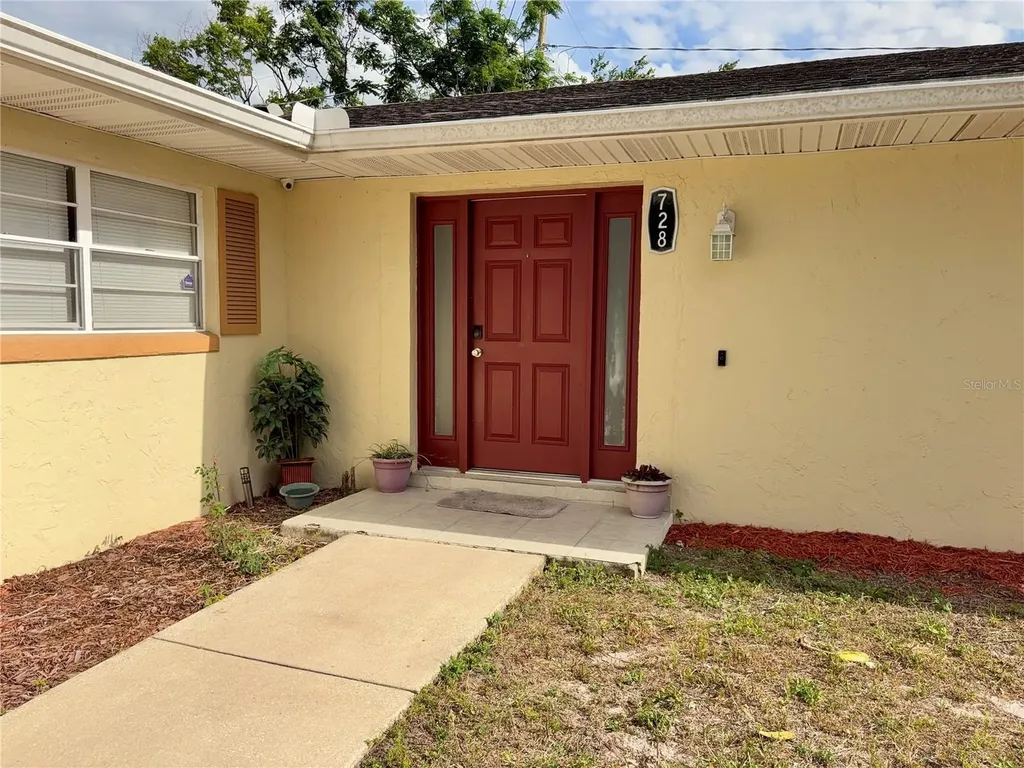 728 Lake Ned Road Winter Haven FL 33884