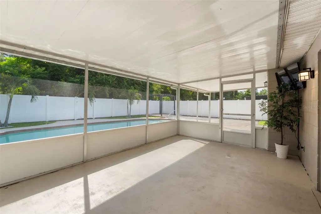 859 Okaloosa Avenue Orlando FL 32822