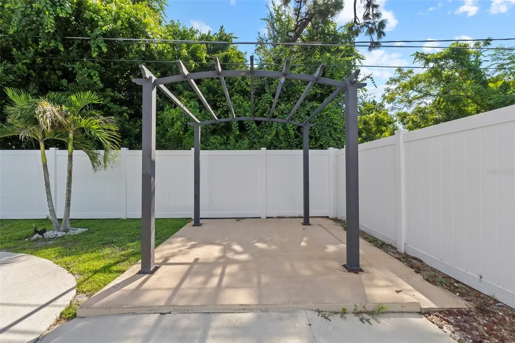 859 Okaloosa Avenue Orlando FL 32822