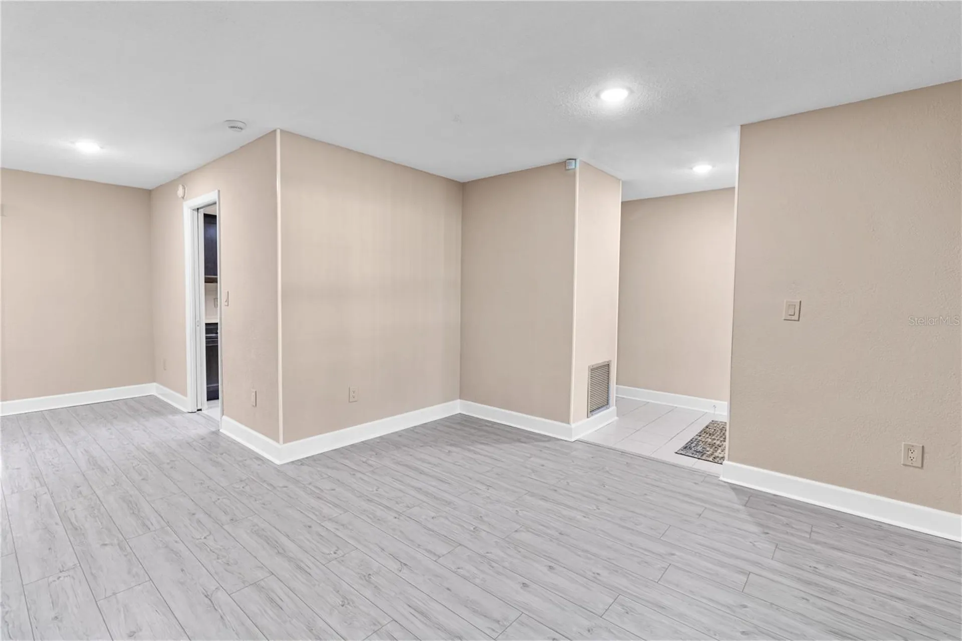 1929 Valencia Way Clearwater FL 33764