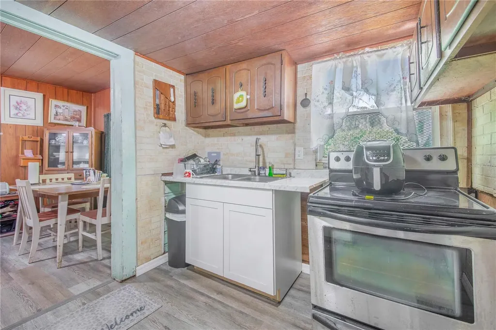 1104 Lake Avenue Haines City FL 33844