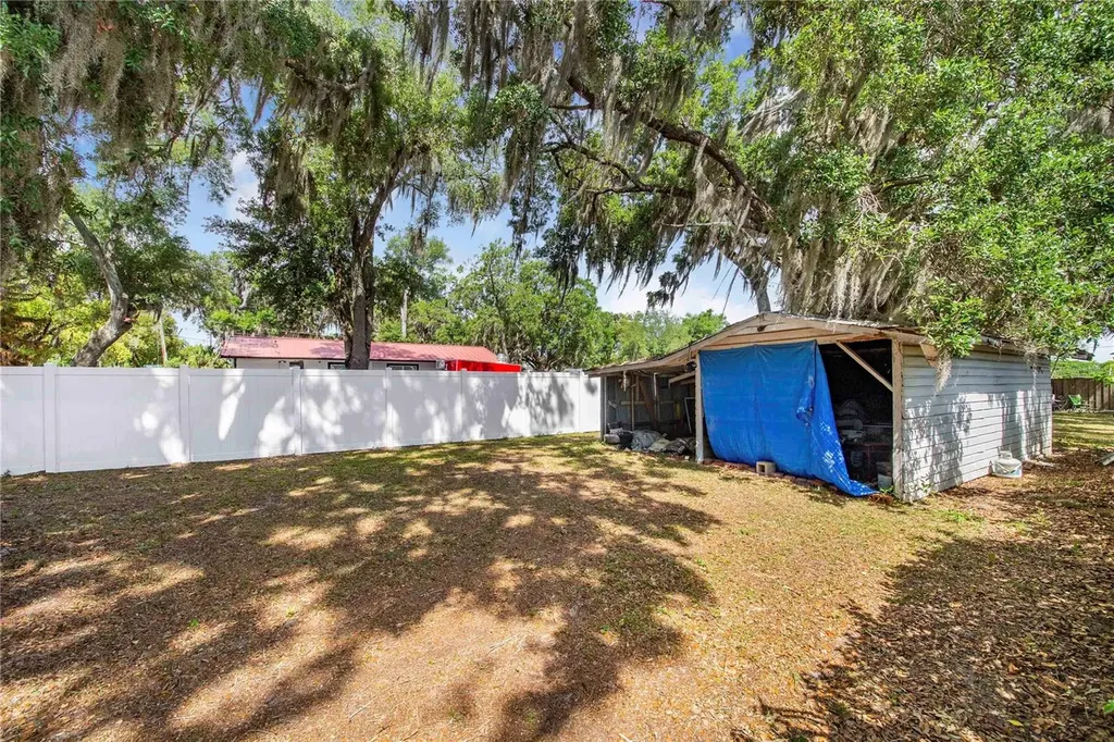 1104 Lake Avenue Haines City FL 33844