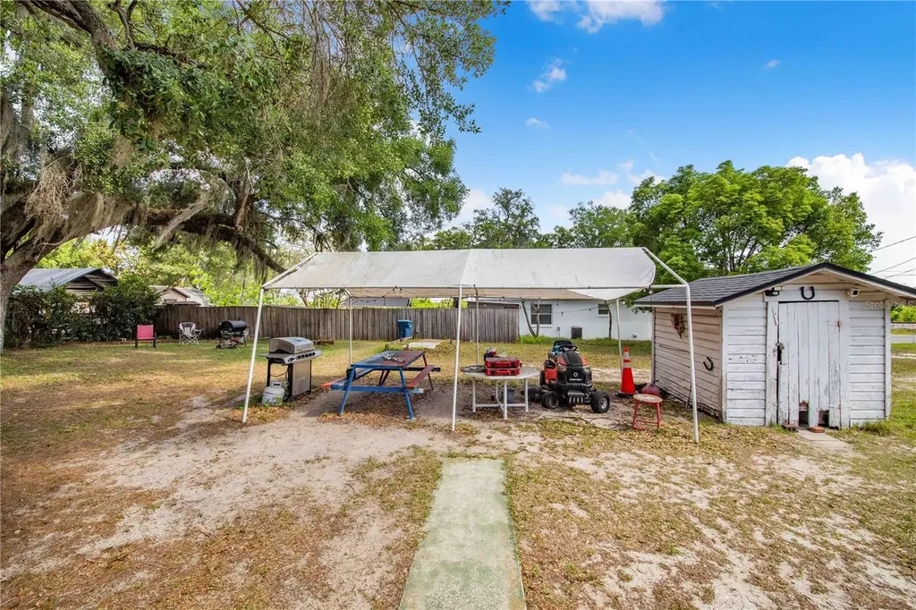 1104 Lake Avenue Haines City FL 33844