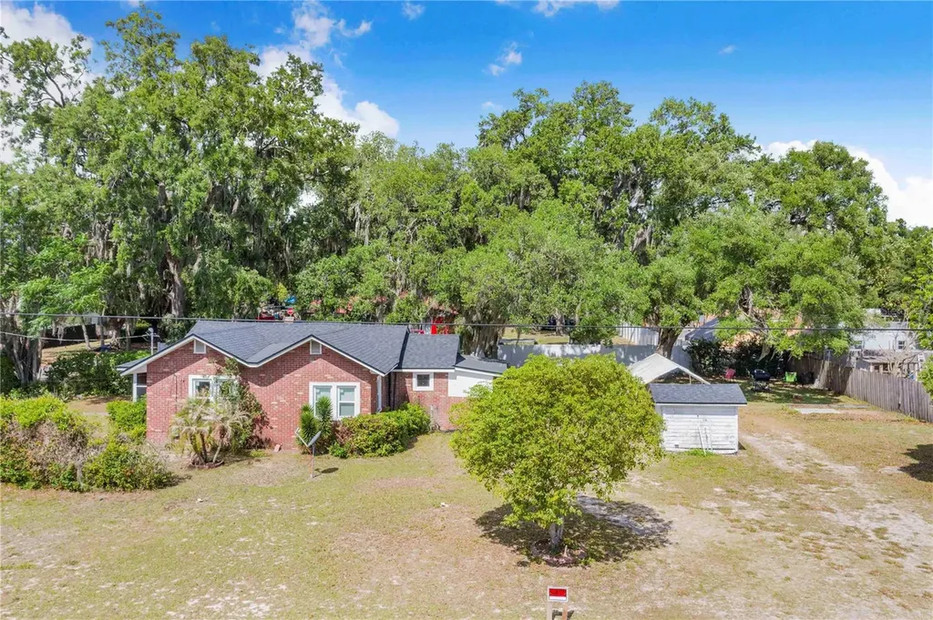 1104 Lake Avenue Haines City FL 33844