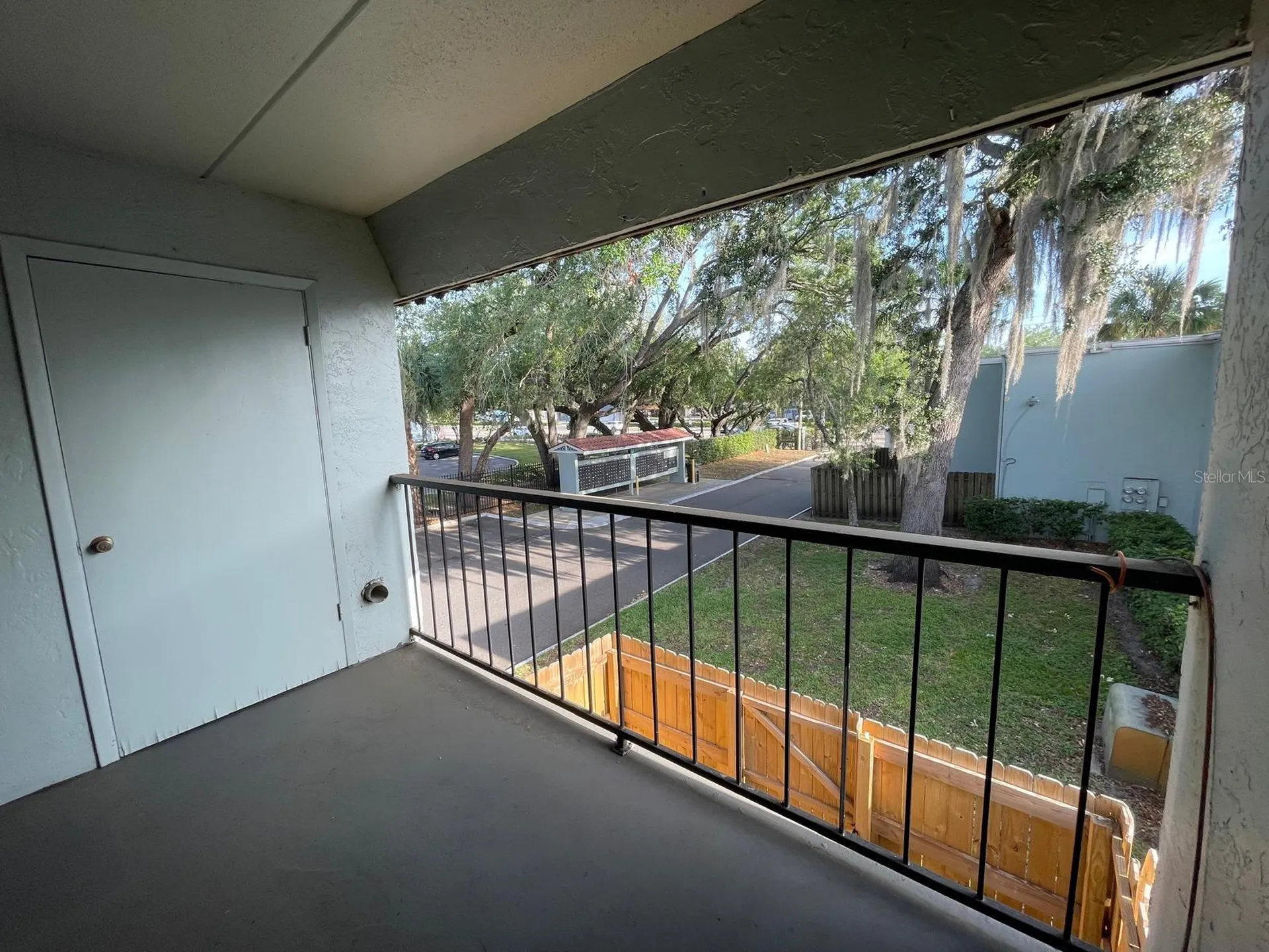 2814 Somerset Park Drive Tampa FL 33613