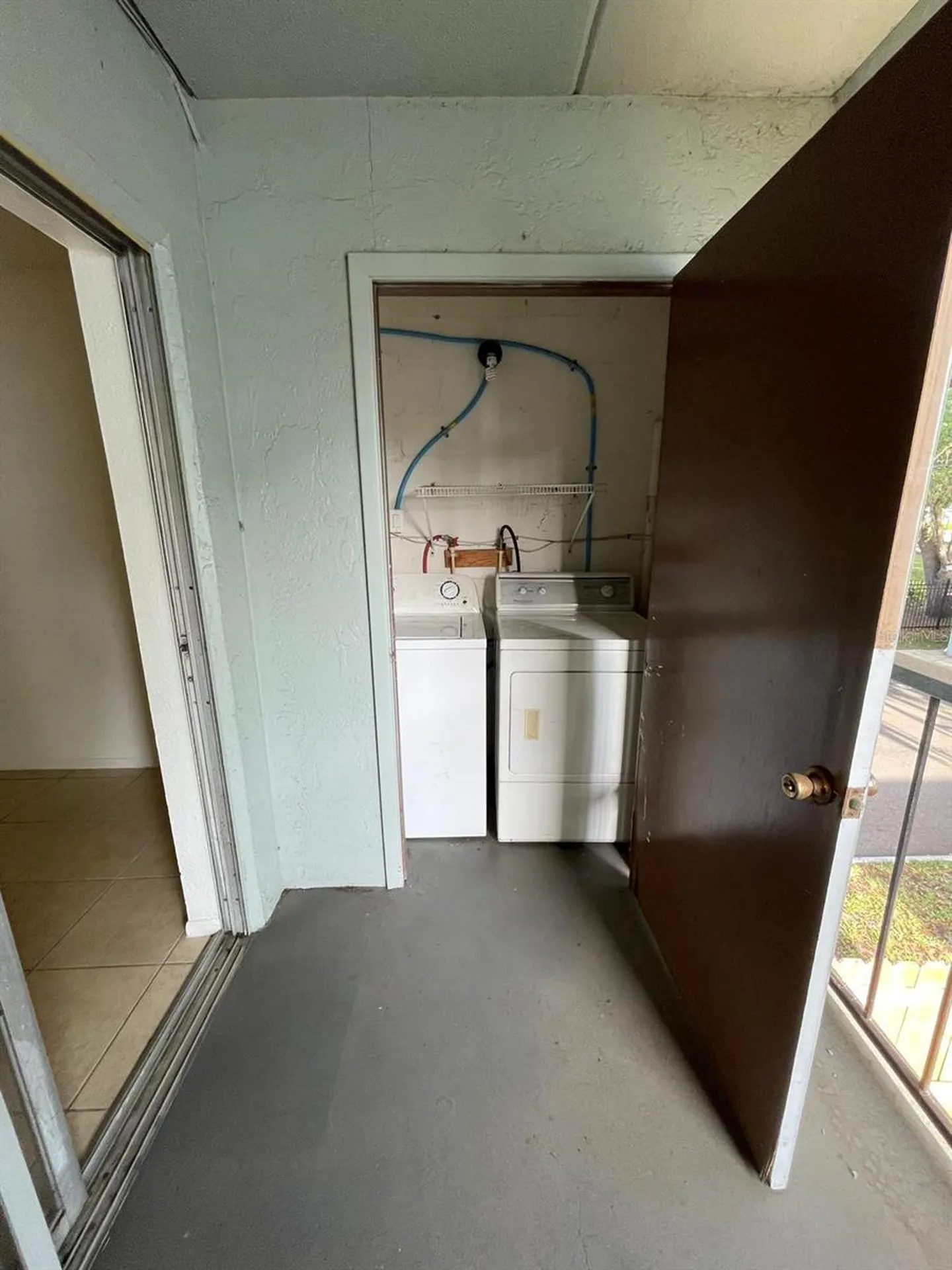 2814 Somerset Park Drive Tampa FL 33613