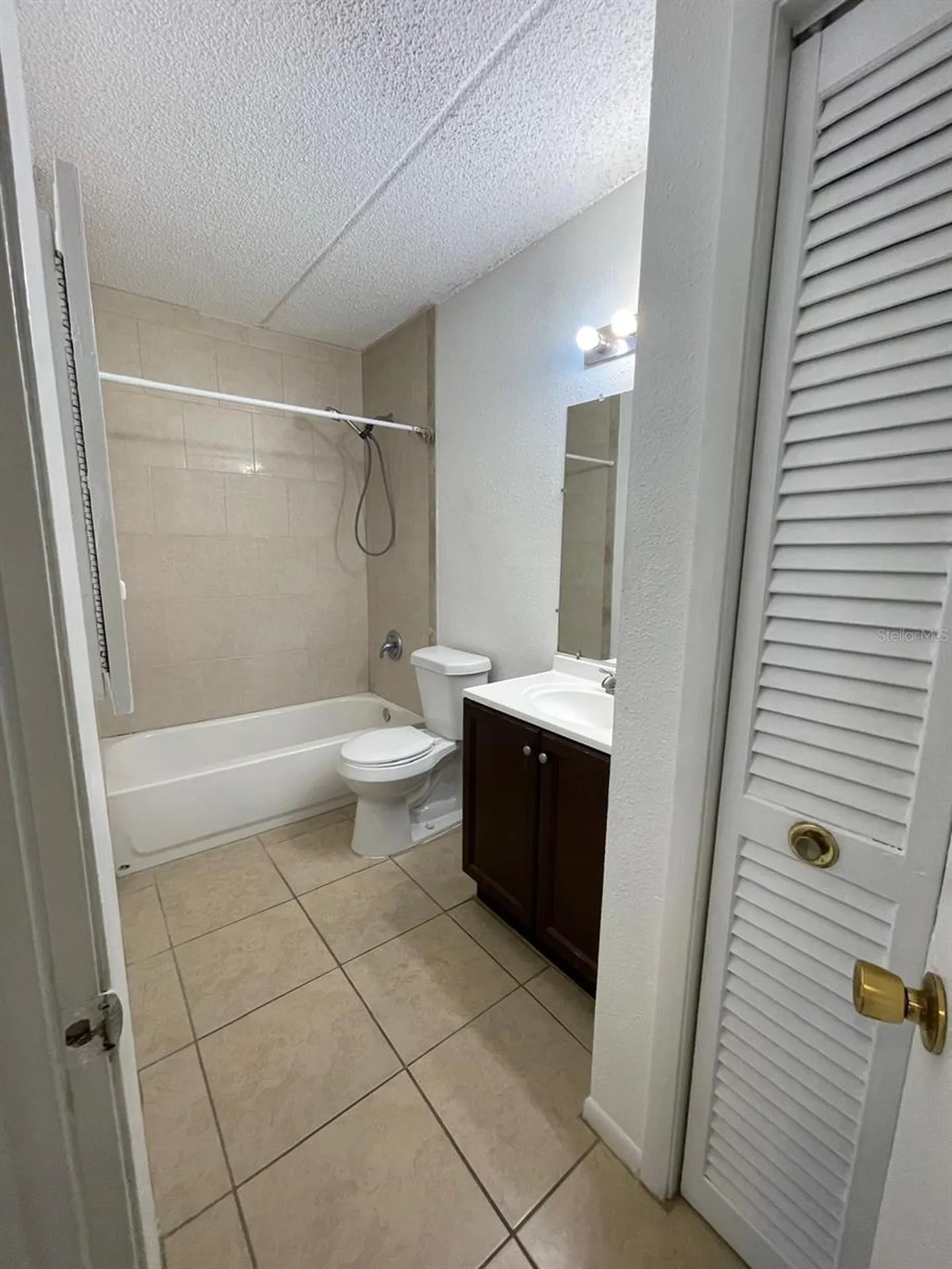 2814 Somerset Park Drive Tampa FL 33613