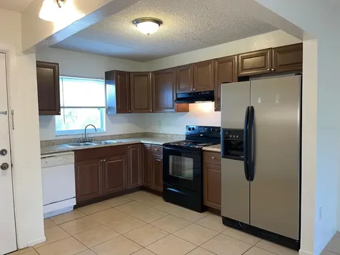 2814 Somerset Park Drive Tampa FL 33613