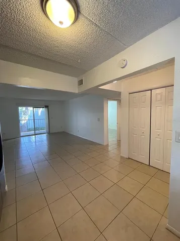 2814 Somerset Park Drive Tampa FL 33613