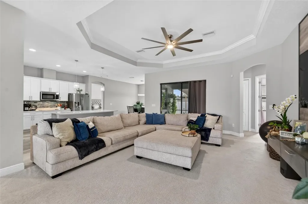 3925 Salida Delsol Drive Sun City Center FL 33573