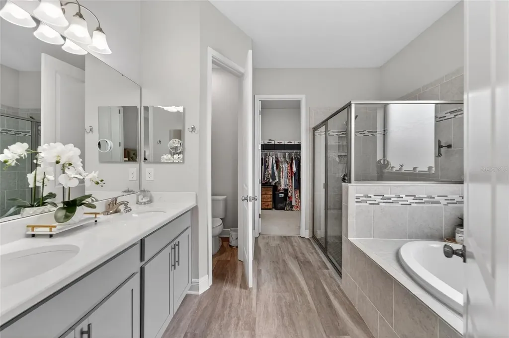 3925 Salida Delsol Drive Sun City Center FL 33573