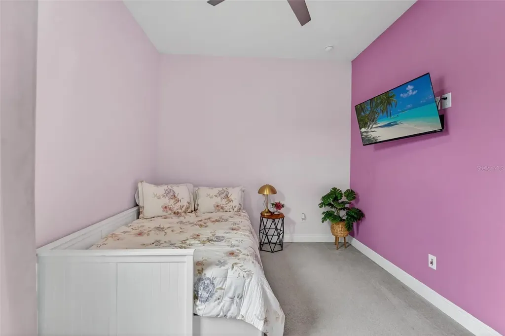 3925 Salida Delsol Drive Sun City Center FL 33573