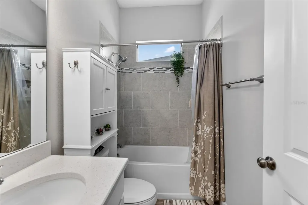 3925 Salida Delsol Drive Sun City Center FL 33573