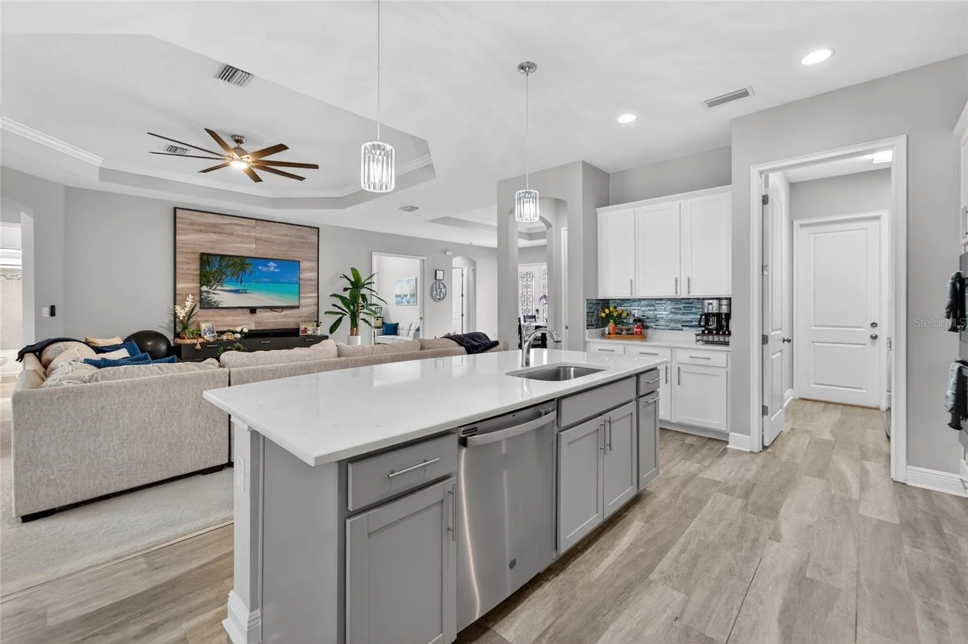 3925 Salida Delsol Drive Sun City Center FL 33573