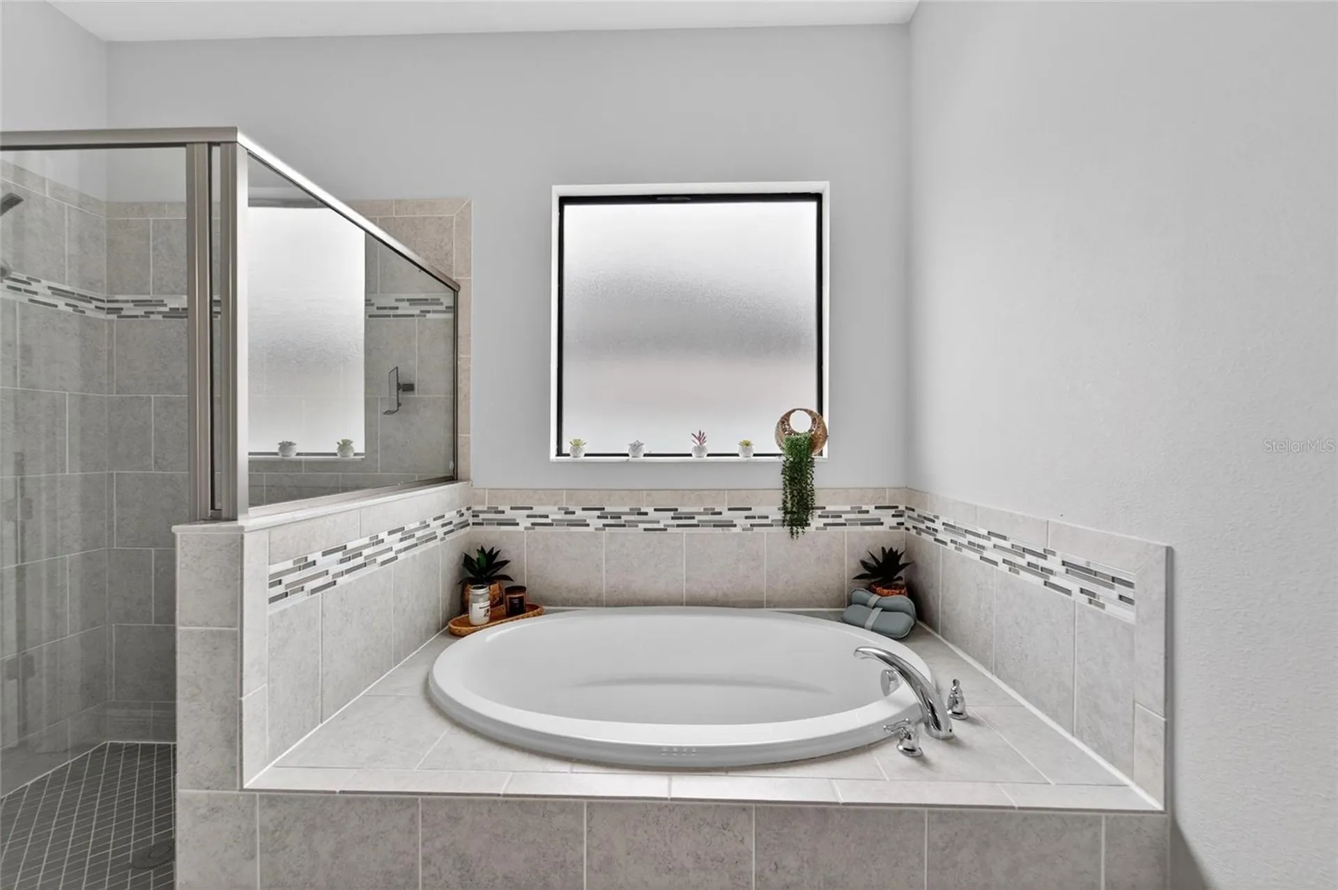 3925 Salida Delsol Drive Sun City Center FL 33573