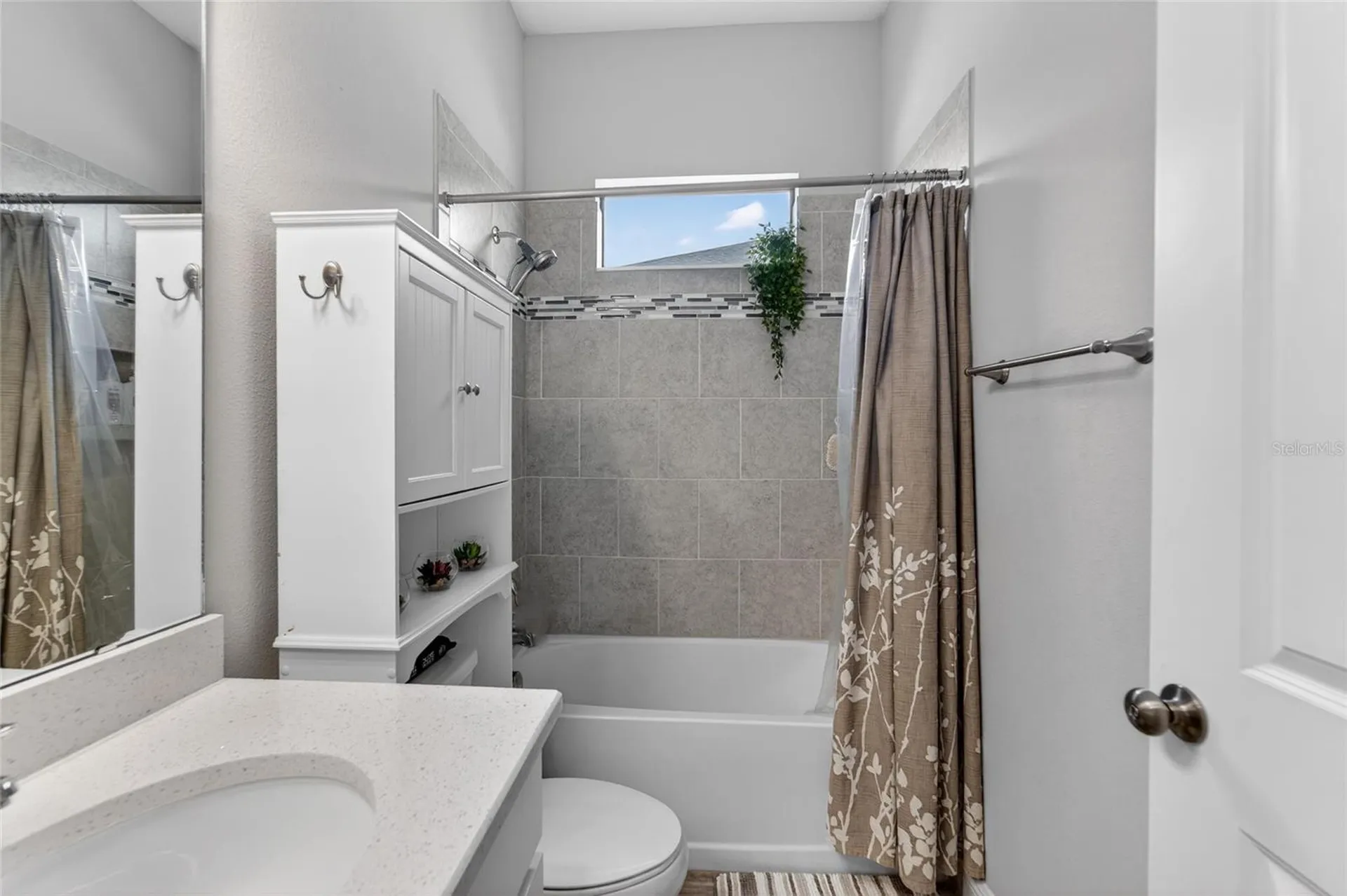 3925 Salida Delsol Drive Sun City Center FL 33573
